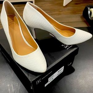 Never Worn INC White Snake Point Heels